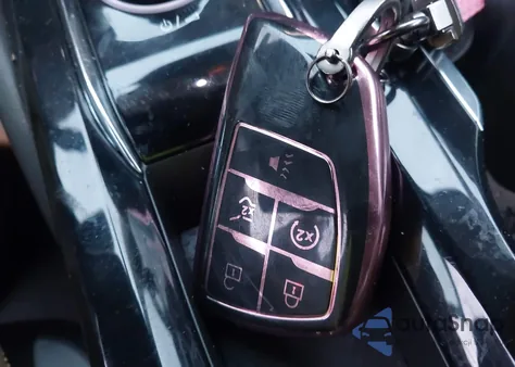 2025 Buick Envision Sport Touring Awd z USA, uszkodzony, nr VIN LRBFZLE42SD019382